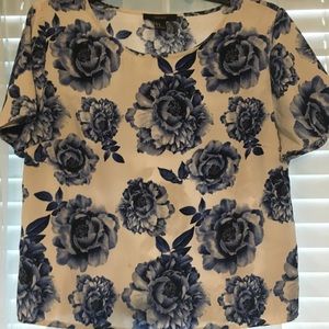 Floral top